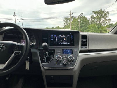 2015 Toyota Sienna LE 8 Passenger 4dr Mini Van