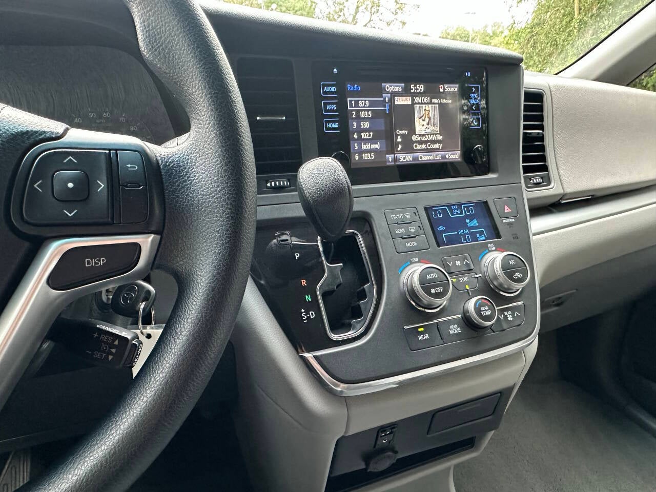 2015 Toyota Sienna LE 8 Passenger 4dr Mini Van