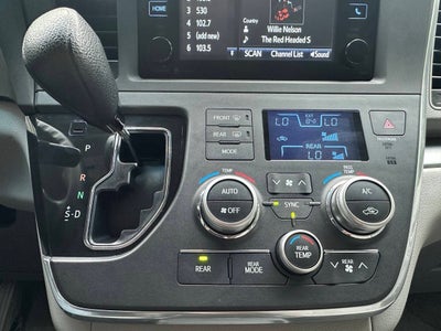 2015 Toyota Sienna LE 8 Passenger 4dr Mini Van