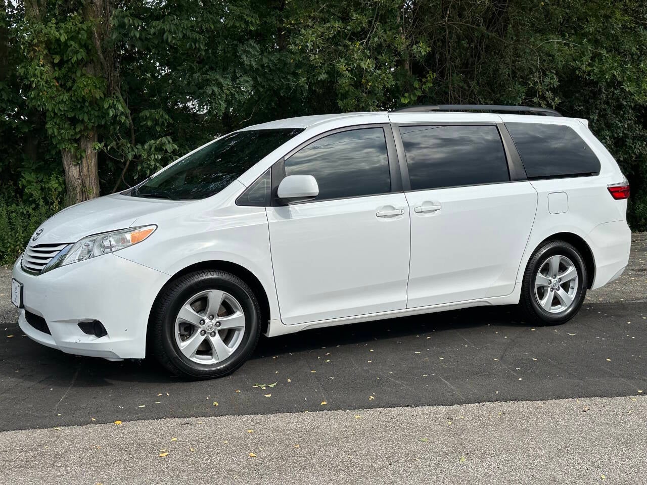 2015 Toyota Sienna LE 8 Passenger 4dr Mini Van