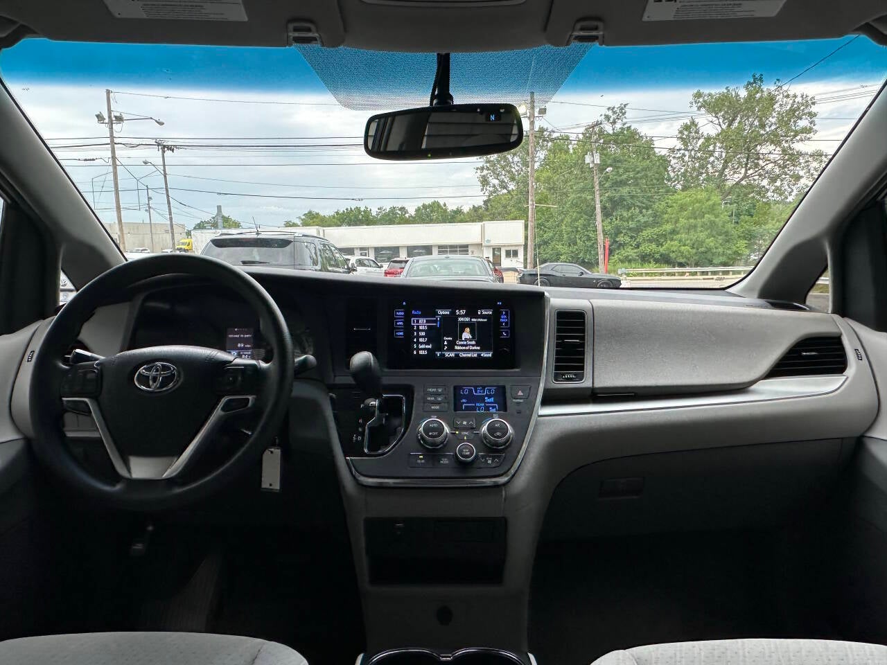 2015 Toyota Sienna LE 8 Passenger 4dr Mini Van