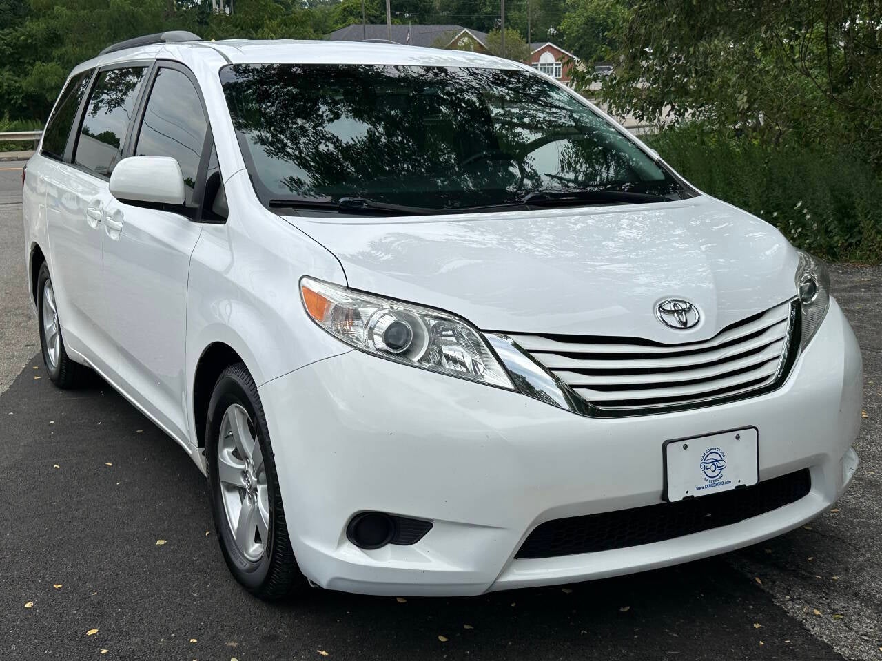 2015 Toyota Sienna LE 8 Passenger 4dr Mini Van
