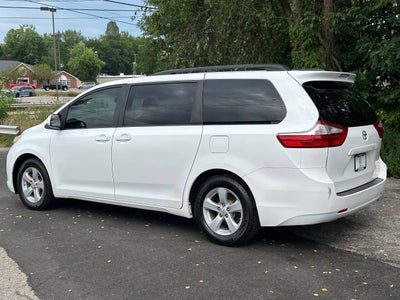 2015 Toyota Sienna LE 8 Passenger 4dr Mini Van