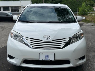 2015 Toyota Sienna LE 8 Passenger 4dr Mini Van