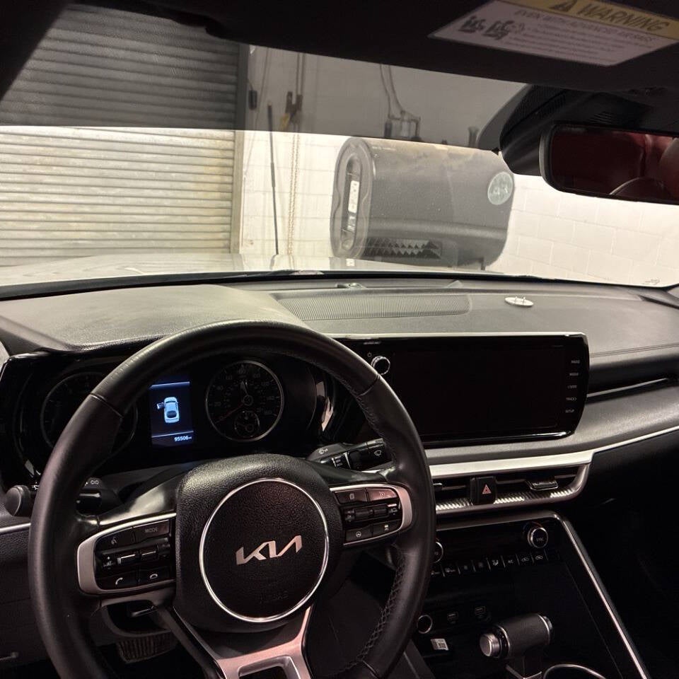 2024 Kia K5 GT Line 4dr Sedan