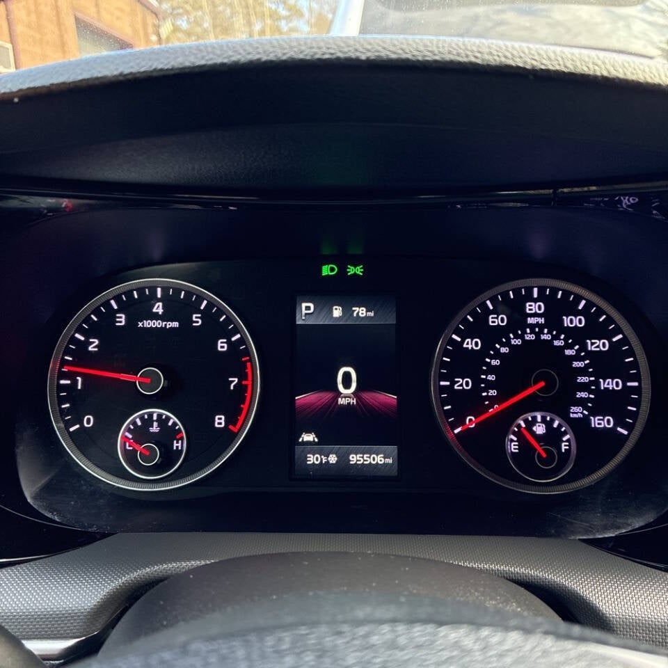 2024 Kia K5 GT Line 4dr Sedan