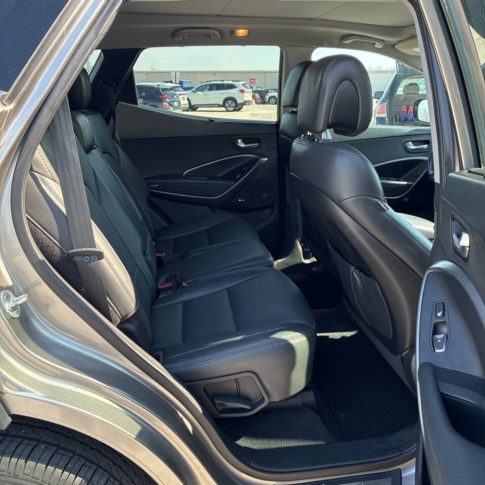 2017 Hyundai Santa Fe Sport 2.0T Ultimate AWD 4dr SUV