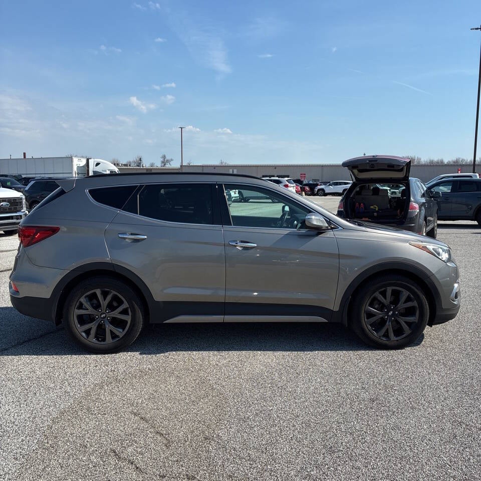 2017 Hyundai Santa Fe Sport 2.0T Ultimate AWD 4dr SUV