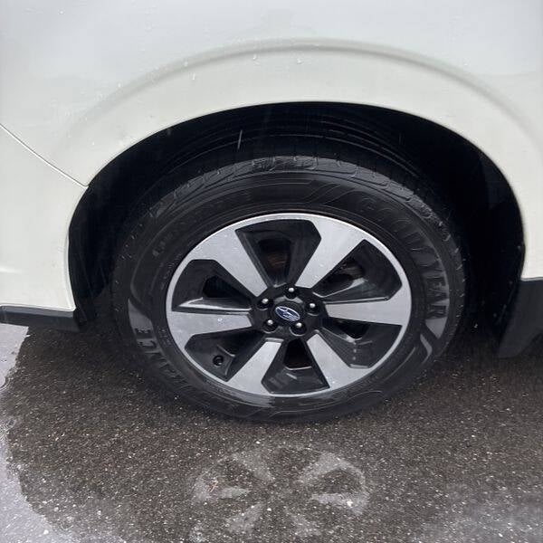 2017 Subaru Forester 2.5i Premium AWD 4dr Wagon CVT
