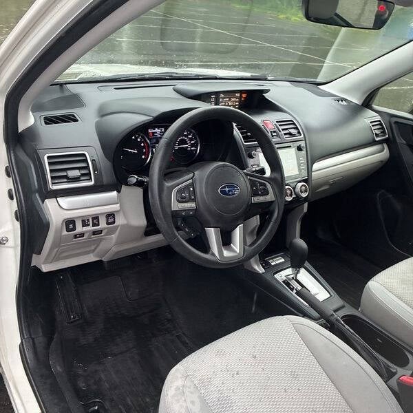 2017 Subaru Forester 2.5i Premium AWD 4dr Wagon CVT