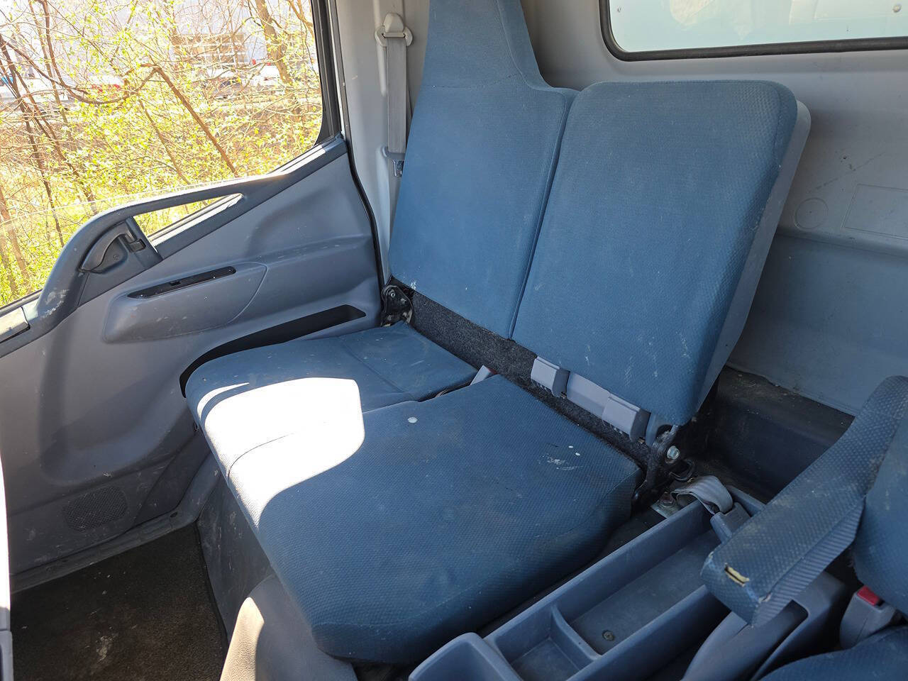 2017 Mitsubishi Fuso FE160 4X2 2dr Regular Cab 149.6 161.0 in. WB