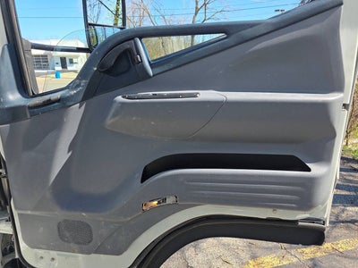 2017 Mitsubishi Fuso FE160 4X2 2dr Regular Cab 149.6 161.0 in. WB