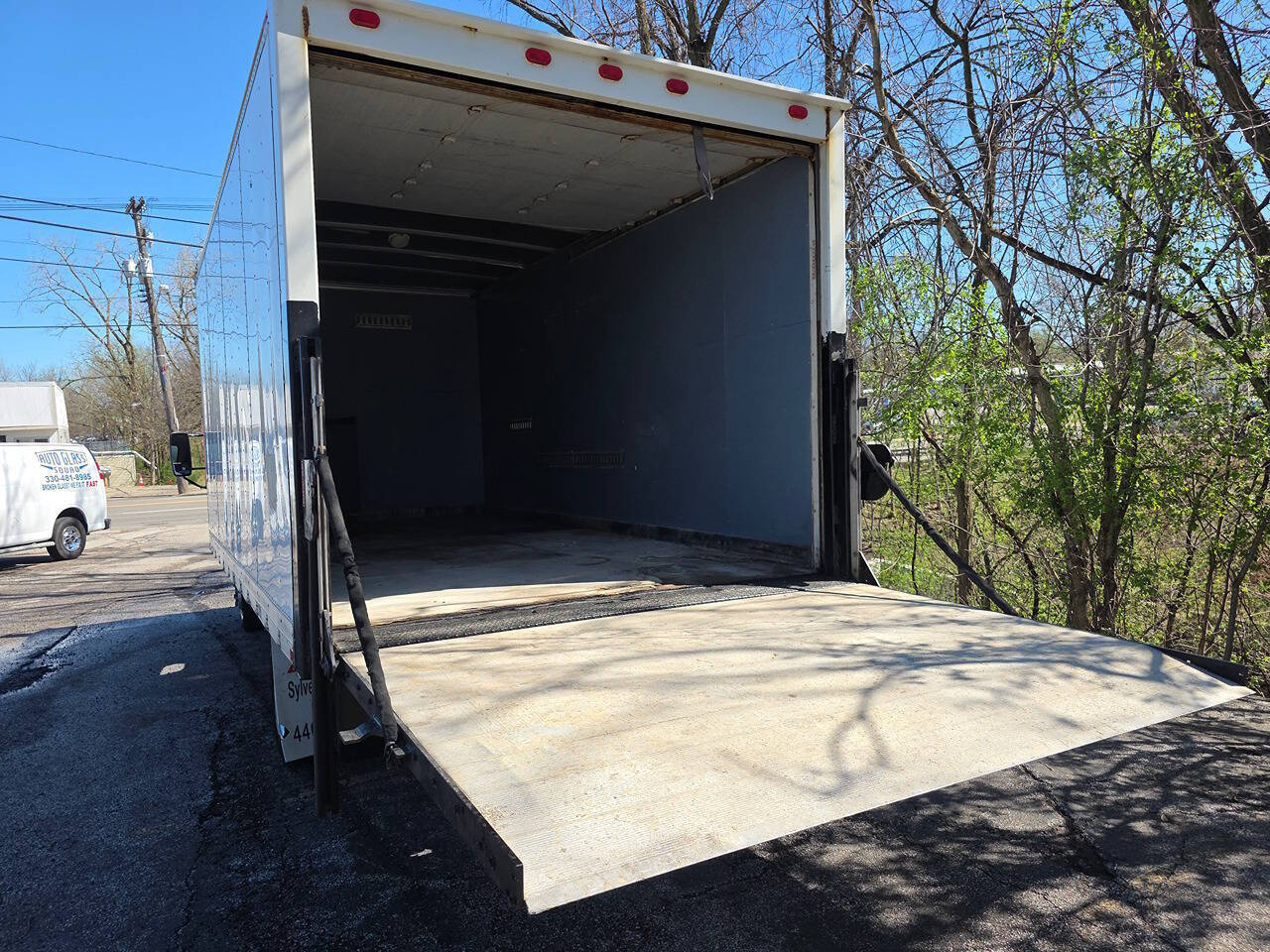 2017 Mitsubishi Fuso FE160 4X2 2dr Regular Cab 149.6 161.0 in. WB