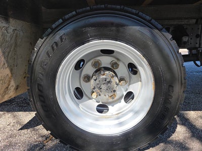 2017 Mitsubishi Fuso FE160 4X2 2dr Regular Cab 149.6 161.0 in. WB