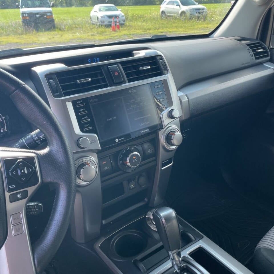 2022 Toyota 4Runner SR5 4x4 4dr SUV