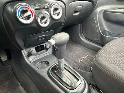 2007 Hyundai Accent SE 2dr Hatchback