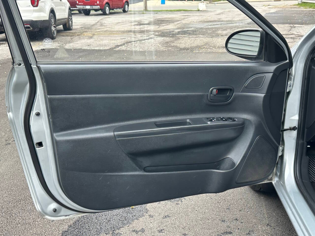 2007 Hyundai Accent SE 2dr Hatchback