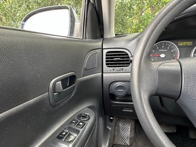 2007 Hyundai Accent SE 2dr Hatchback