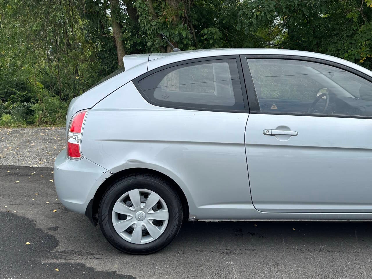 2007 Hyundai Accent SE 2dr Hatchback