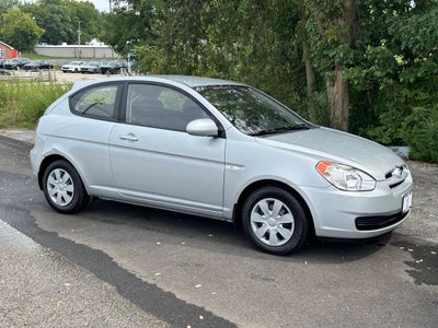 2007 Hyundai Accent SE 2dr Hatchback