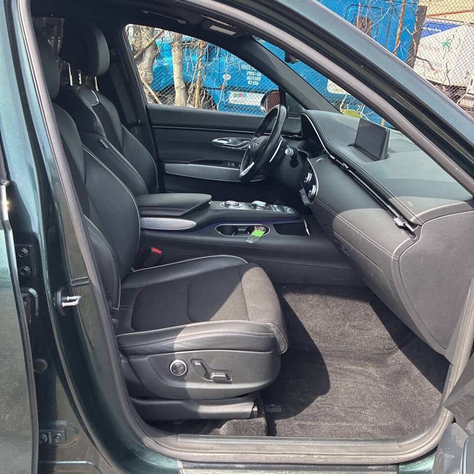 2023 Genesis GV70 2.5T Standard AWD 4dr SUV