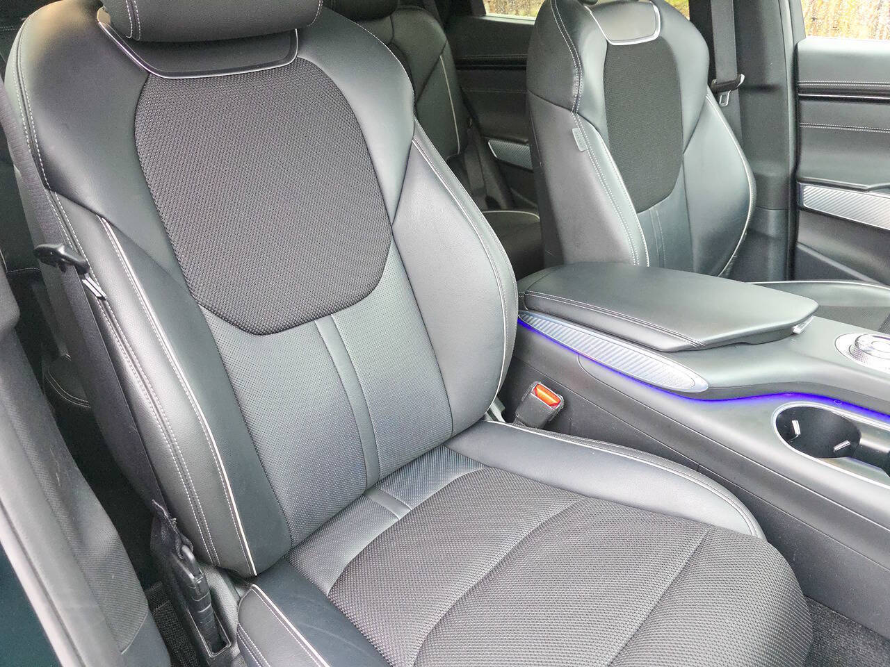 2023 Genesis GV70 2.5T Standard AWD 4dr SUV