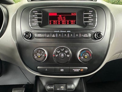 2015 Kia Soul Base 4dr Crossover 6A