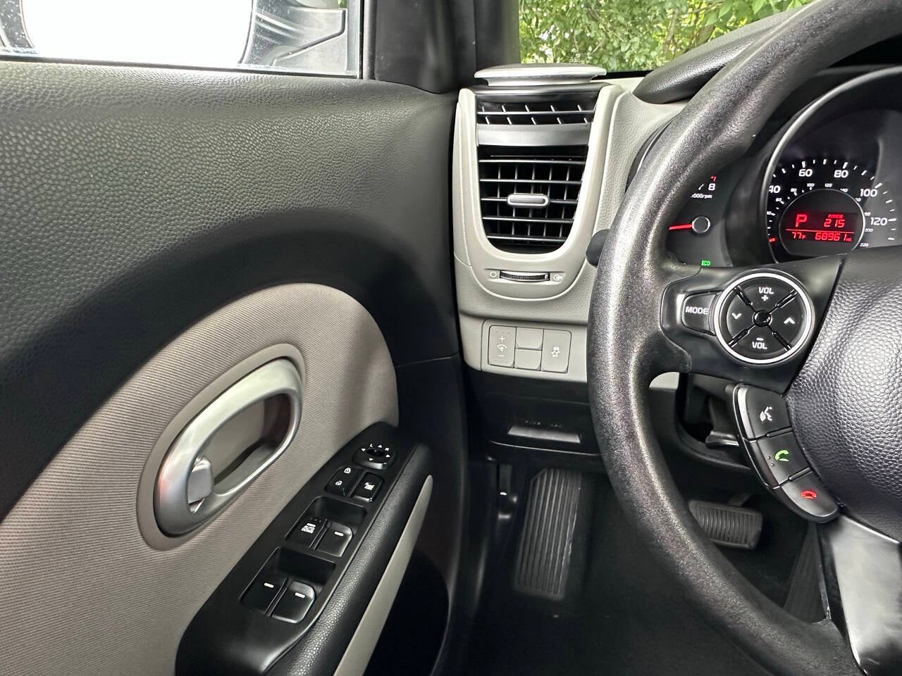 2015 Kia Soul Base 4dr Crossover 6A