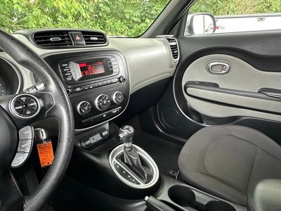 2015 Kia Soul Base 4dr Crossover 6A