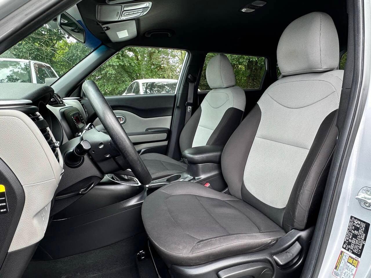 2015 Kia Soul Base 4dr Crossover 6A