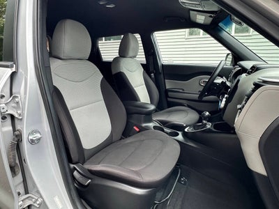 2015 Kia Soul Base 4dr Crossover 6A