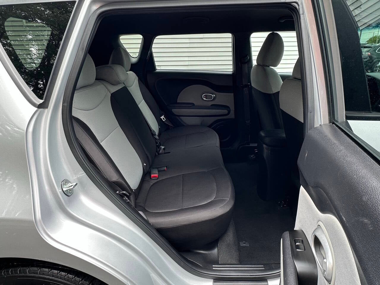 2015 Kia Soul Base 4dr Crossover 6A