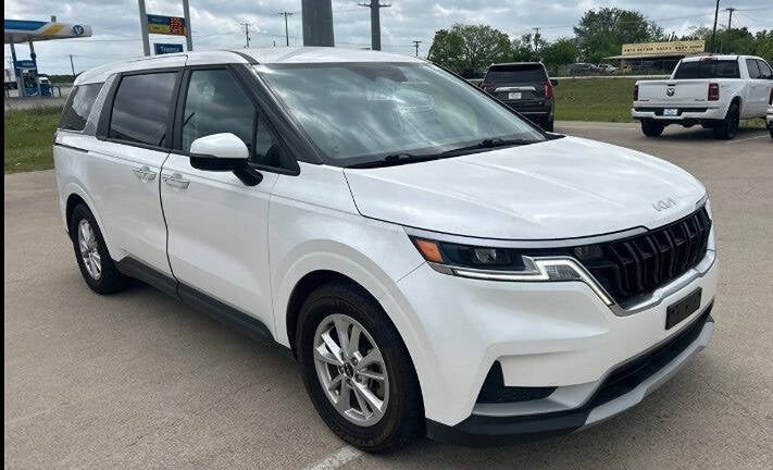 2022 Kia Carnival LX 4dr Mini Van w/Seat Package