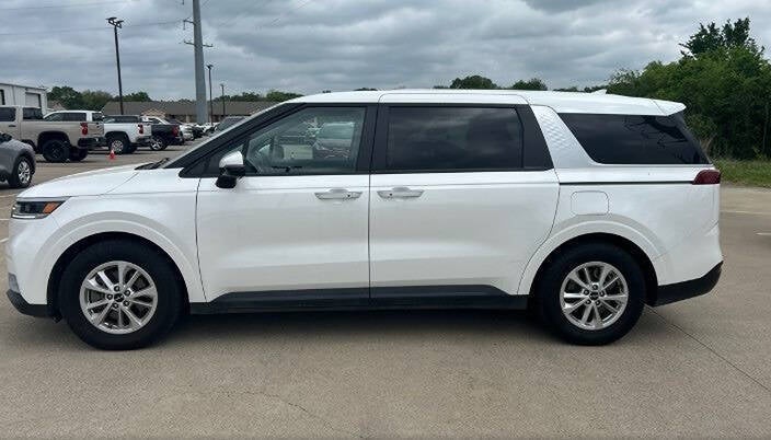 2022 Kia Carnival LX 4dr Mini Van w/Seat Package