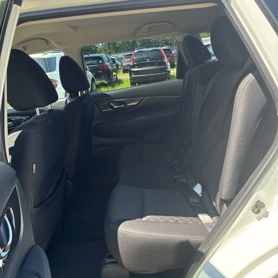 2019 Nissan Rogue SV AWD 4dr Crossover