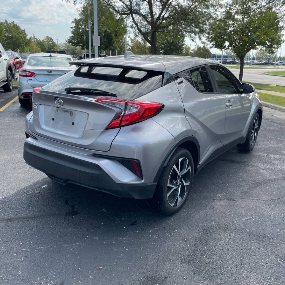 2019 Toyota C-HR XLE 4dr Crossover
