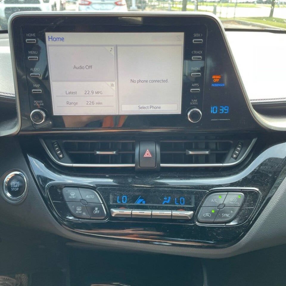 2019 Toyota C-HR XLE 4dr Crossover