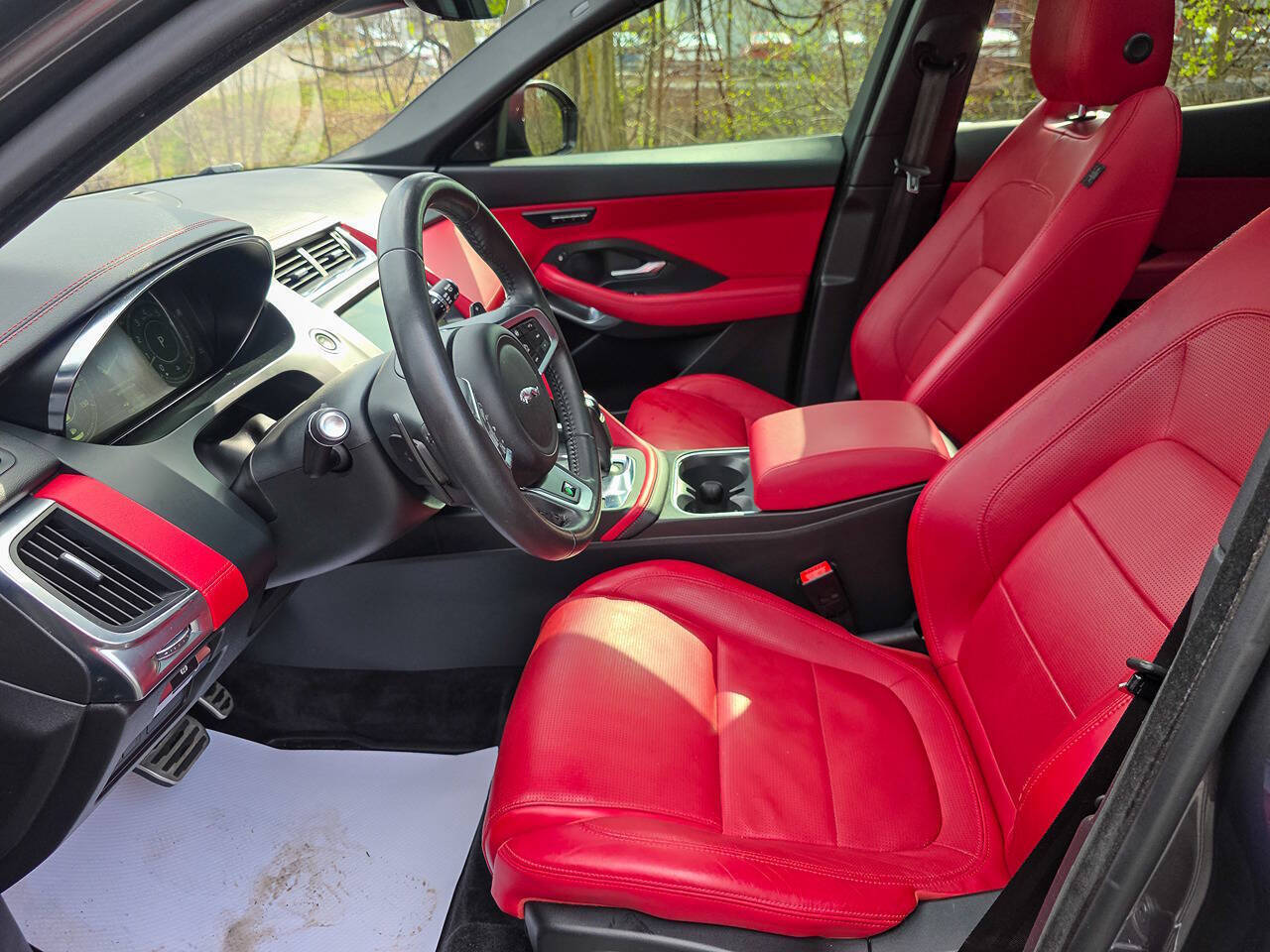 2020 Jaguar E-PACE P300 R Dynamic SE AWD 4dr SUV