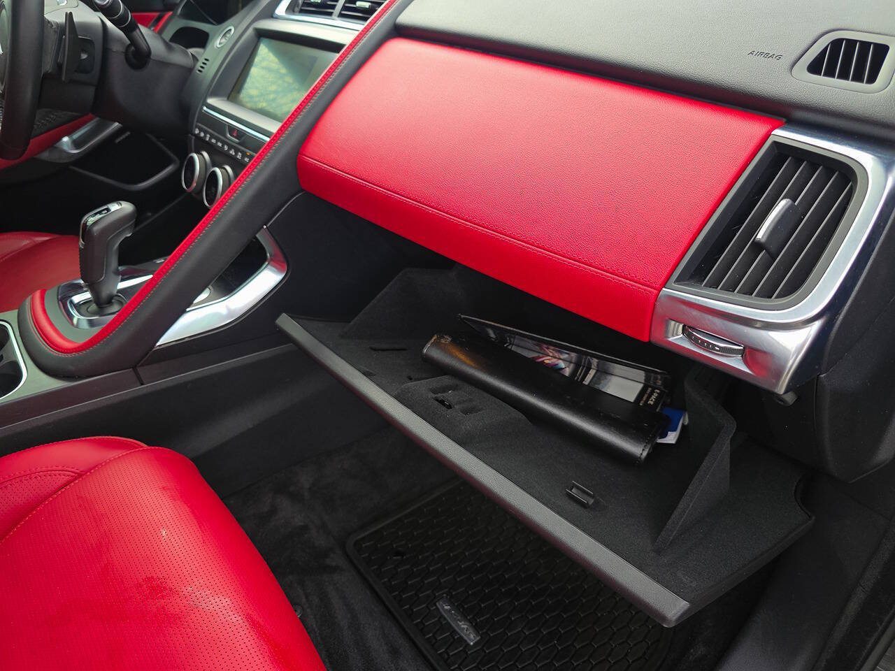 2020 Jaguar E-PACE P300 R Dynamic SE AWD 4dr SUV