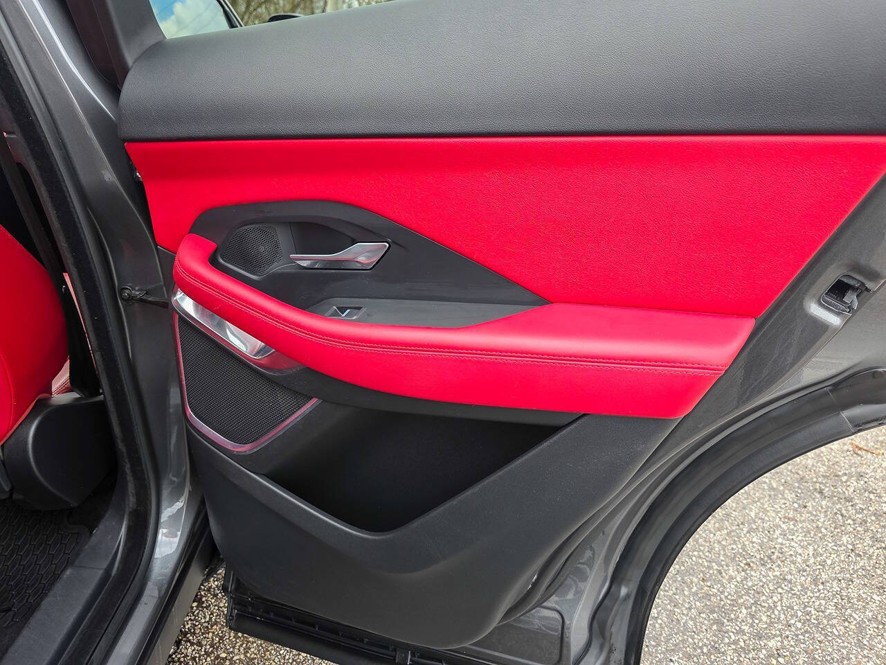 2020 Jaguar E-PACE P300 R Dynamic SE AWD 4dr SUV