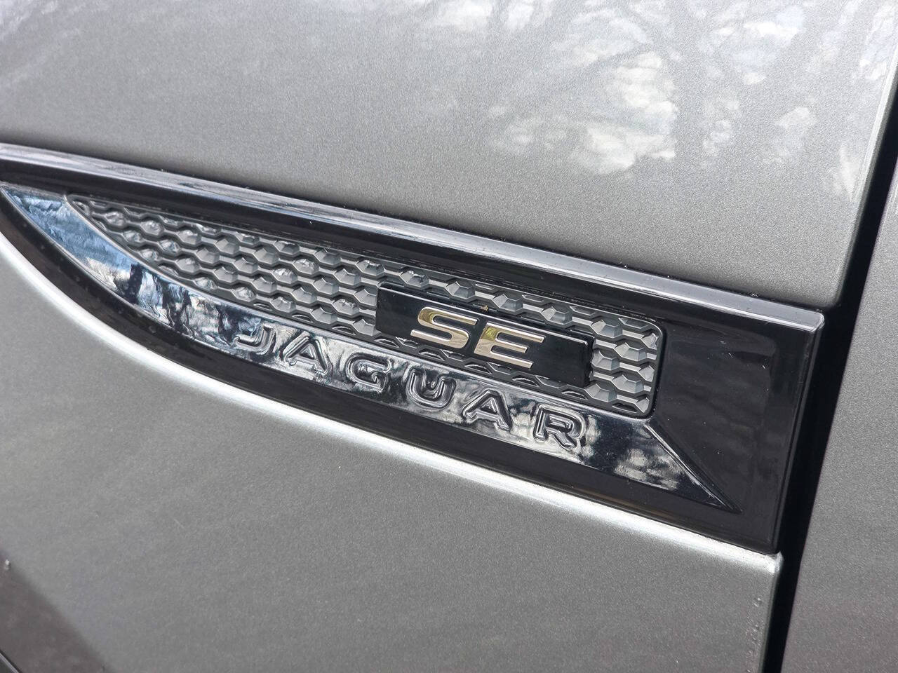 2020 Jaguar E-PACE P300 R Dynamic SE AWD 4dr SUV