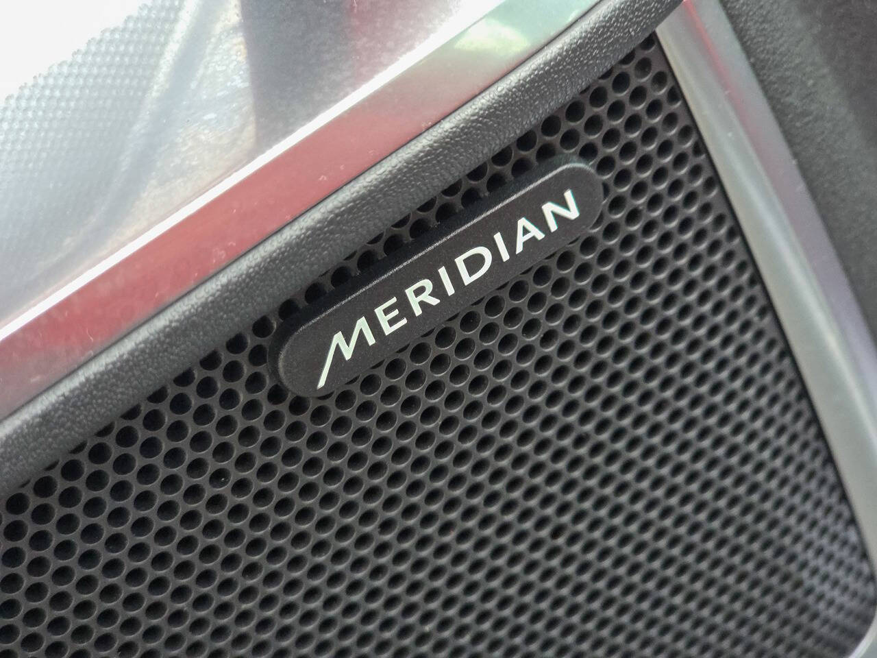 2020 Jaguar E-PACE P300 R Dynamic SE AWD 4dr SUV