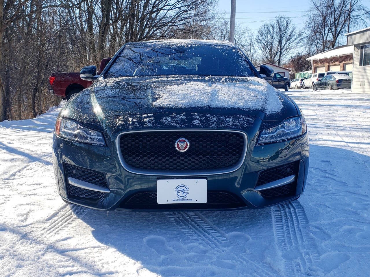 2017 Jaguar XF 35t R Sport AWD 4dr Sedan