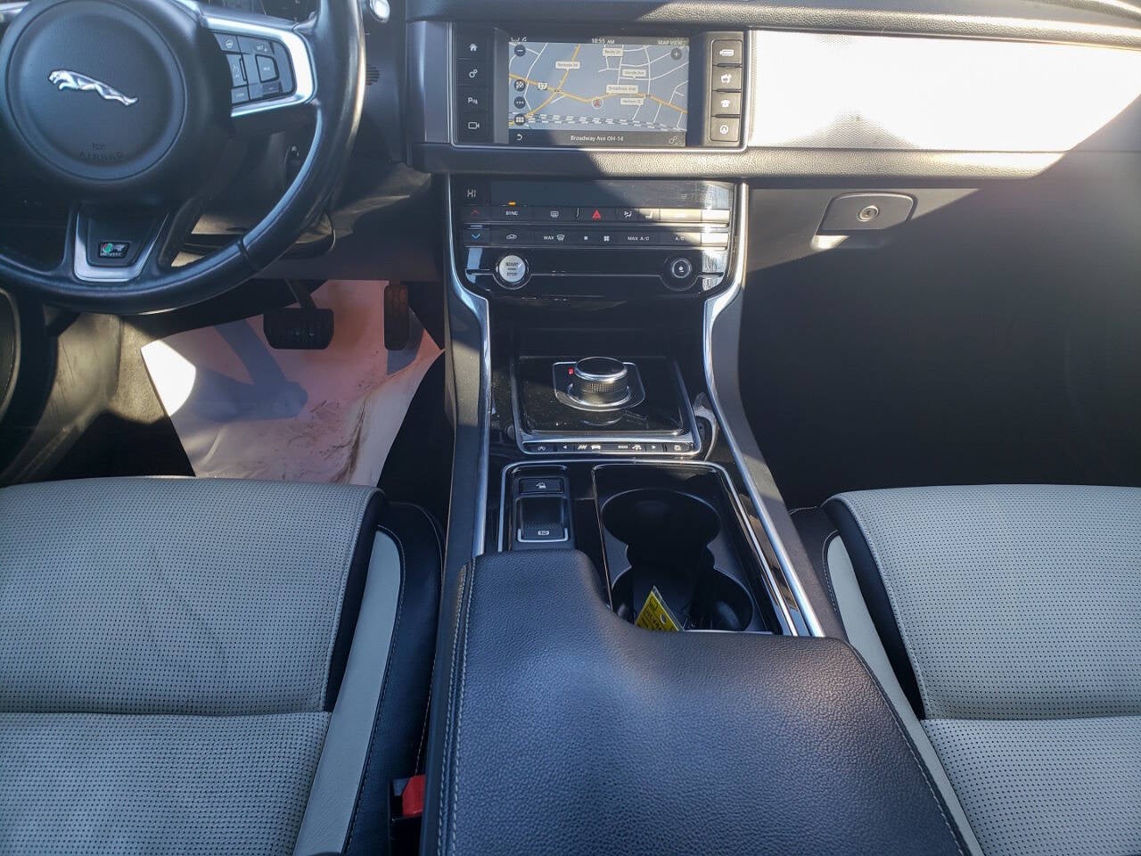 2017 Jaguar XF 35t R Sport AWD 4dr Sedan