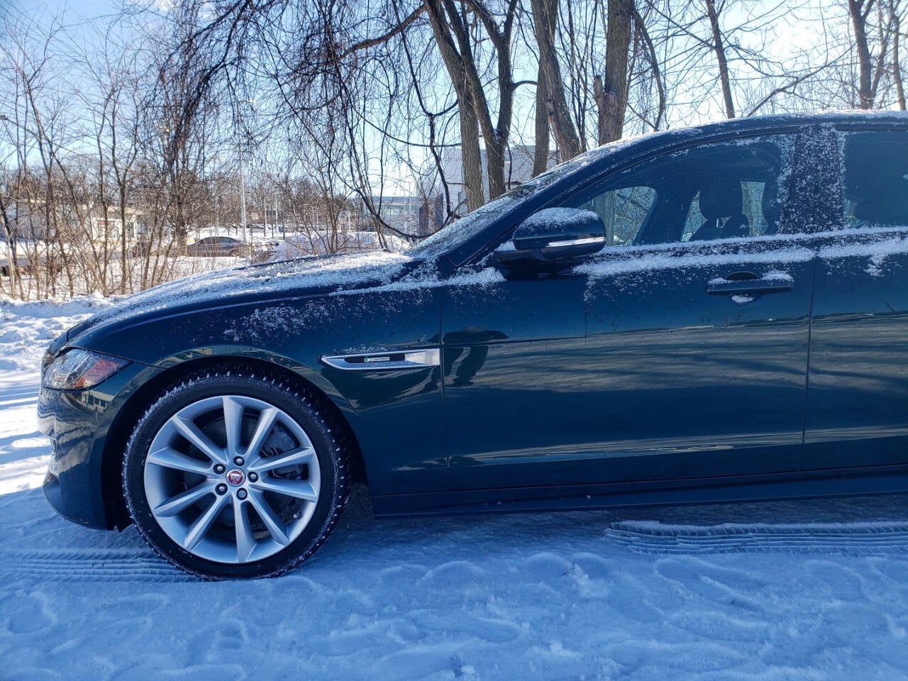 2017 Jaguar XF 35t R Sport AWD 4dr Sedan