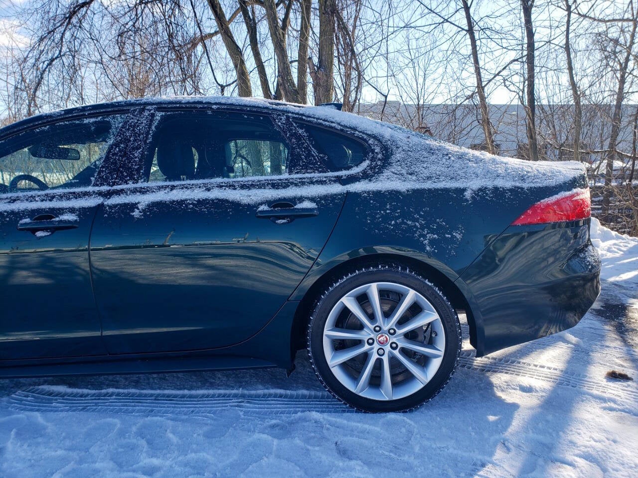 2017 Jaguar XF 35t R Sport AWD 4dr Sedan