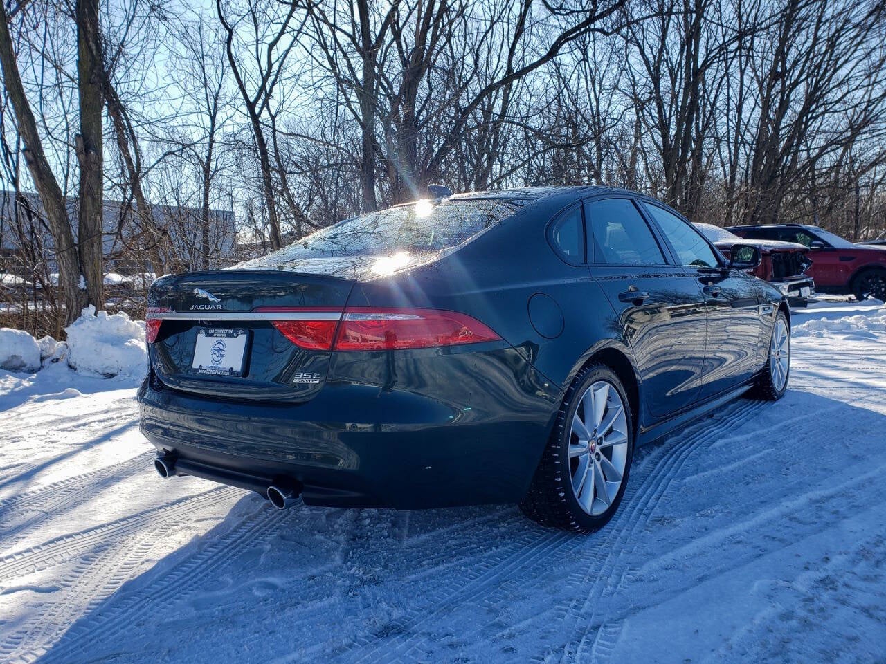 2017 Jaguar XF 35t R Sport AWD 4dr Sedan