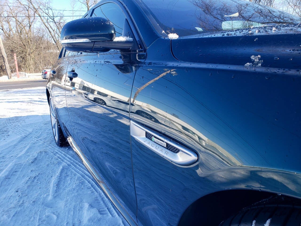 2017 Jaguar XF 35t R Sport AWD 4dr Sedan