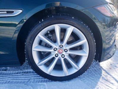 2017 Jaguar XF 35t R Sport AWD 4dr Sedan