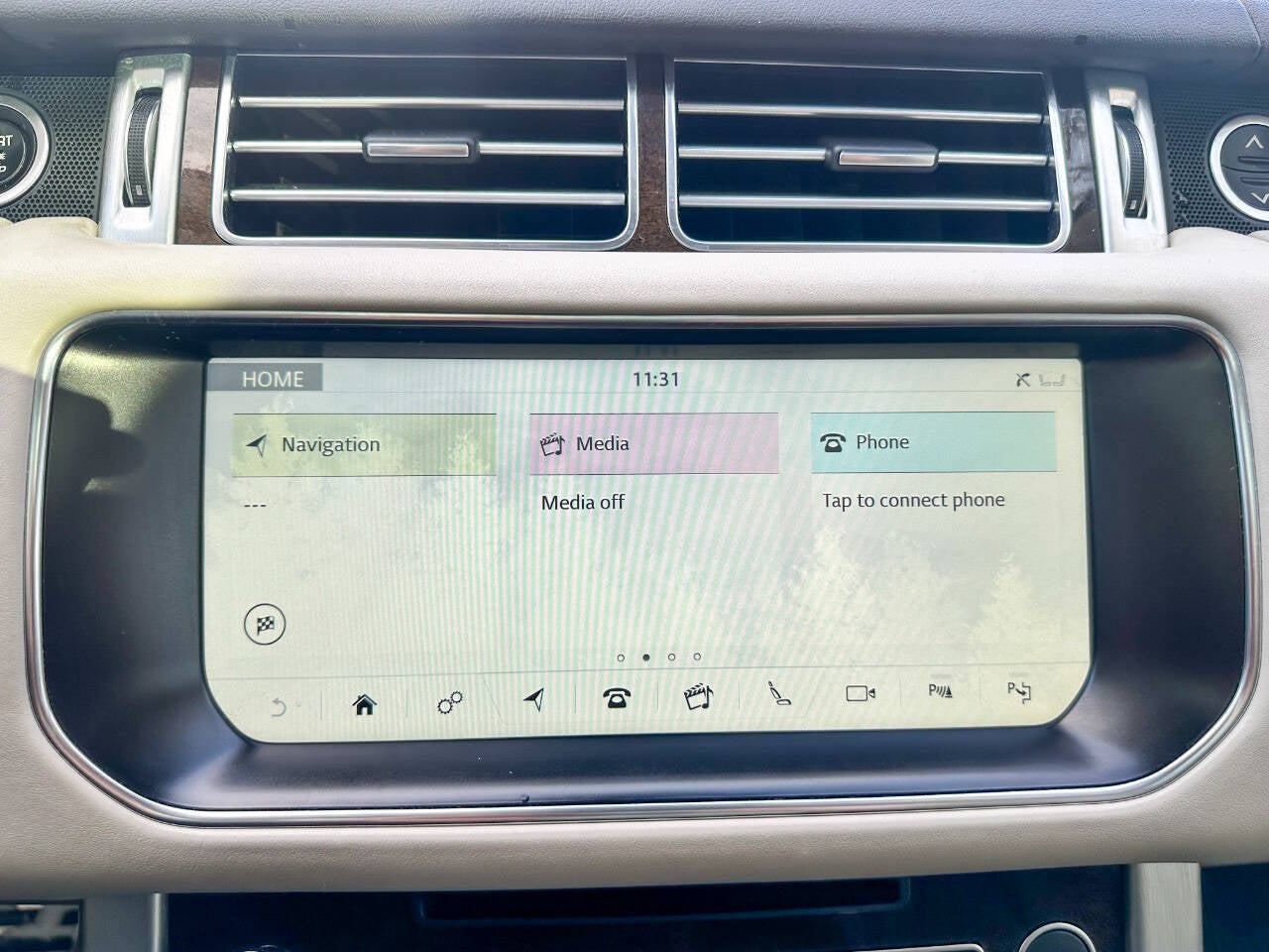 2017 Land Rover Range Rover Supercharged LWB AWD 4dr SUV